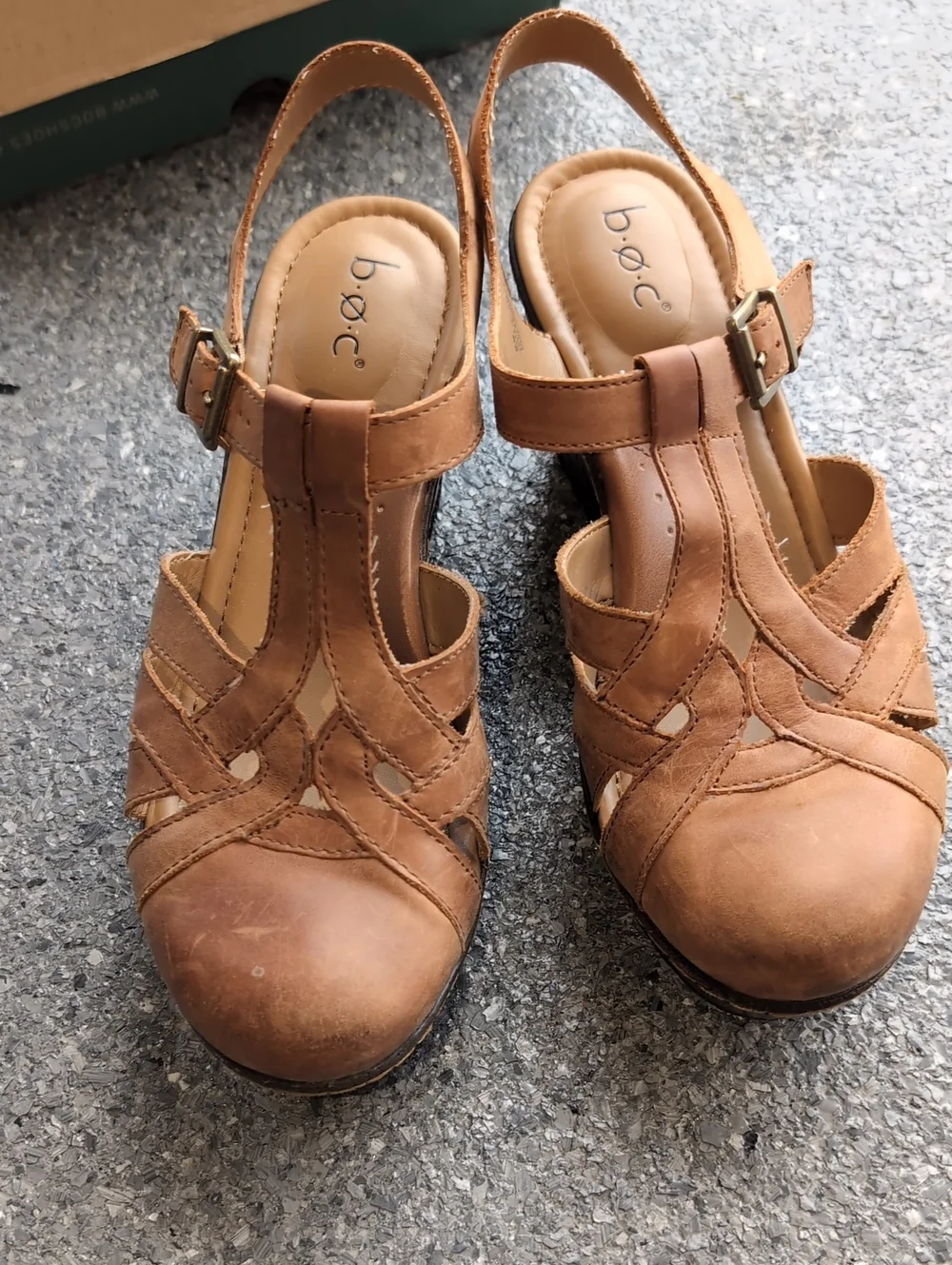 b.o.c. Tan Lizzie Wedges - Picture 3 of 6